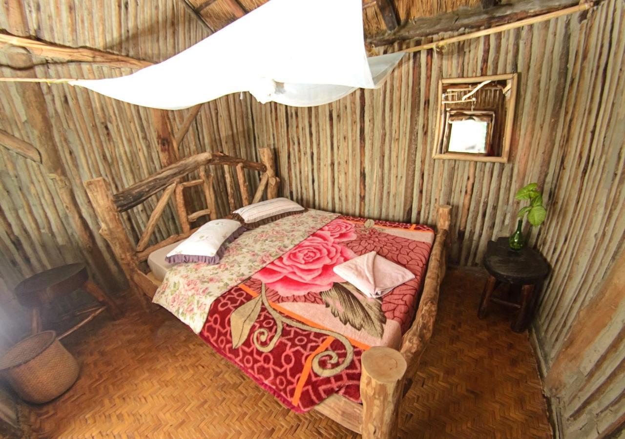 Dave The Cave Eco Lodge And Cultural Campsite Rubirizi Exterior foto